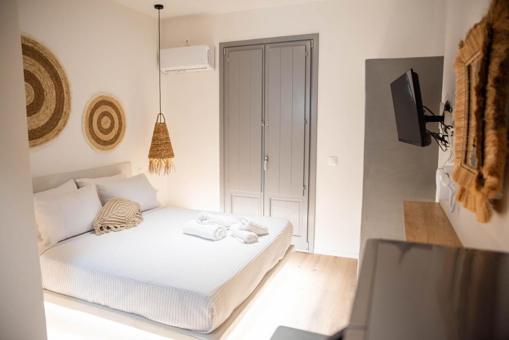 Aidani Luxurious Rooms Vothon Exterior photo