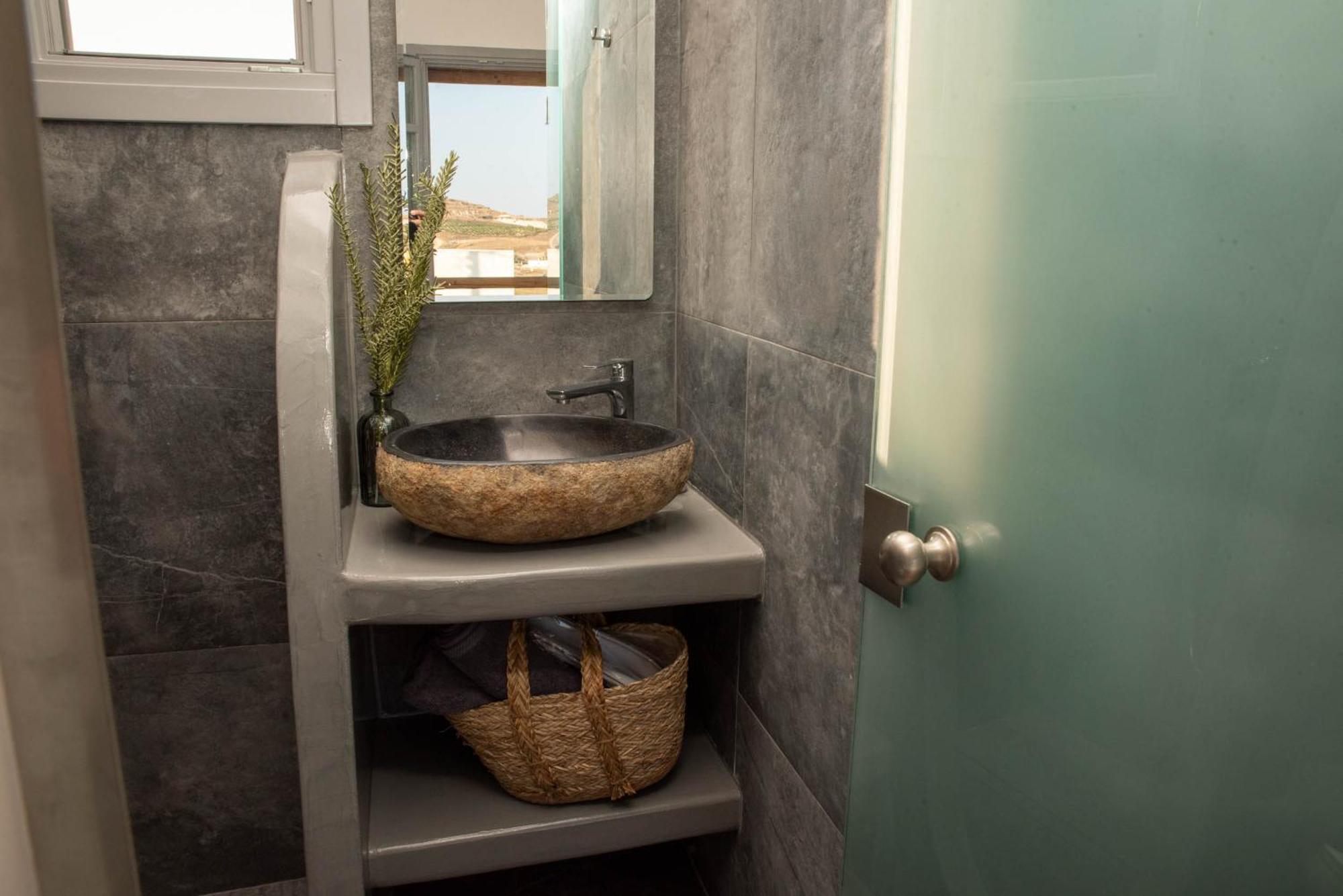 Aidani Luxurious Rooms Vothon Exterior photo