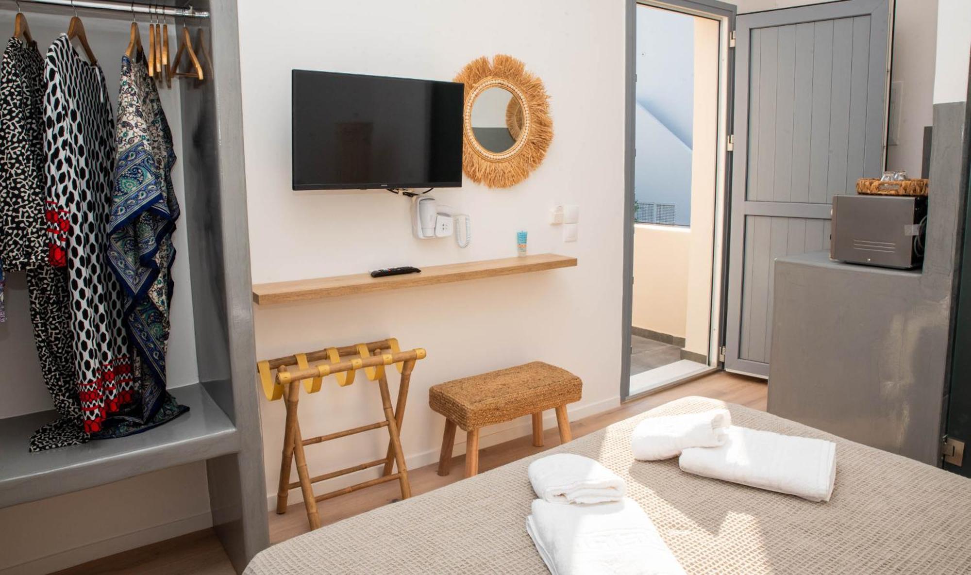 Aidani Luxurious Rooms Vothon Exterior photo